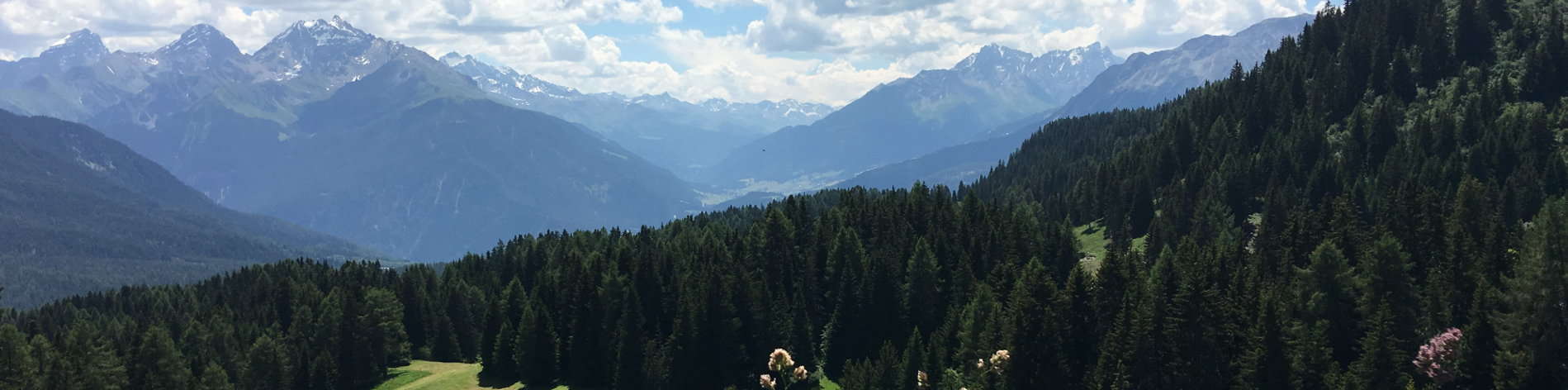 Chalet God Lai: Blick in die Berge